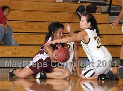 Thumbnail 3 in Encina Prep vs. Lathrop (Cosumnes Oaks Classic) photogallery.