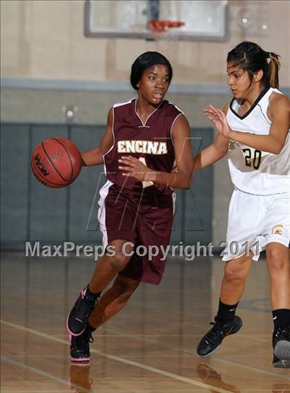 Thumbnail 3 in Encina Prep vs. Lathrop (Cosumnes Oaks Classic) photogallery.