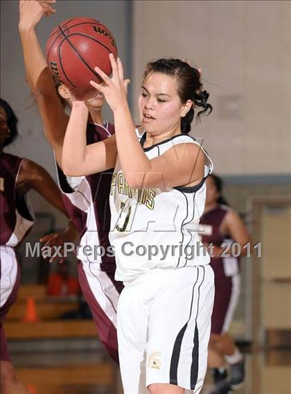 Thumbnail 2 in Encina Prep vs. Lathrop (Cosumnes Oaks Classic) photogallery.