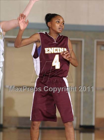 Thumbnail 1 in Encina Prep vs. Lathrop (Cosumnes Oaks Classic) photogallery.