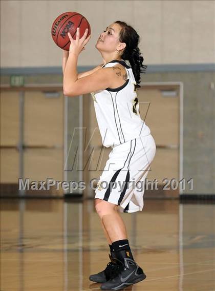 Thumbnail 1 in Encina Prep vs. Lathrop (Cosumnes Oaks Classic) photogallery.
