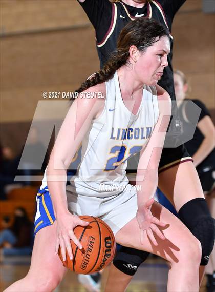 Thumbnail 2 in Whitney vs. Lincoln (Chavez Classic) photogallery.