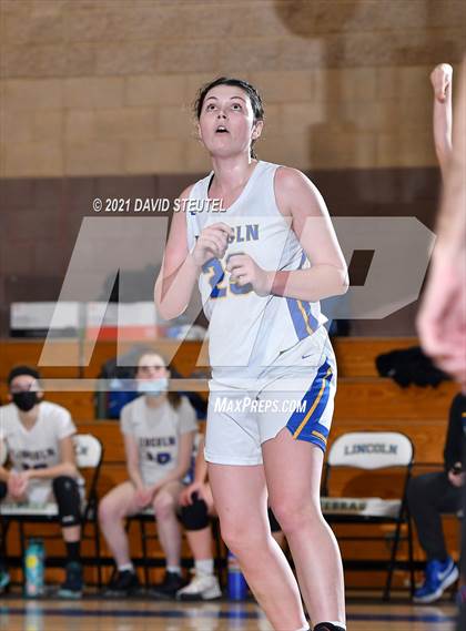 Thumbnail 3 in Whitney vs. Lincoln (Chavez Classic) photogallery.