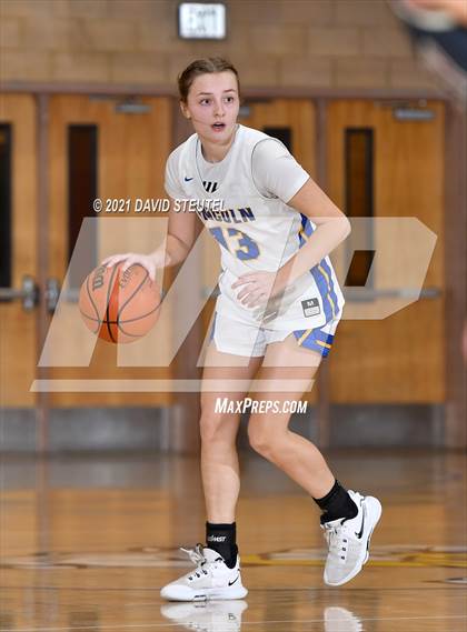Thumbnail 2 in Whitney vs. Lincoln (Chavez Classic) photogallery.