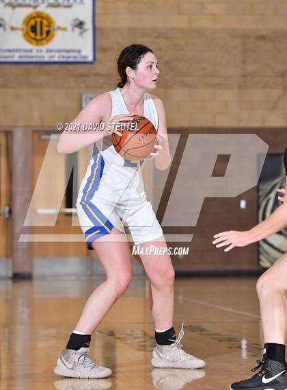 Thumbnail 1 in Whitney vs. Lincoln (Chavez Classic) photogallery.