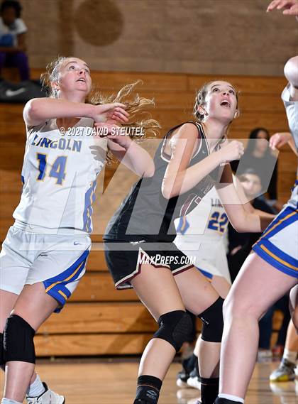 Thumbnail 1 in Whitney vs. Lincoln (Chavez Classic) photogallery.