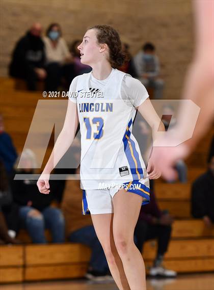 Thumbnail 3 in Whitney vs. Lincoln (Chavez Classic) photogallery.