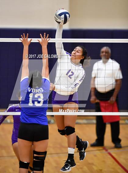 Thumbnail 2 in Brackenridge vs Lanier [Sidney] photogallery.