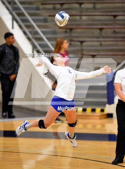 Thumbnail 2 in Brackenridge vs Lanier [Sidney] photogallery.