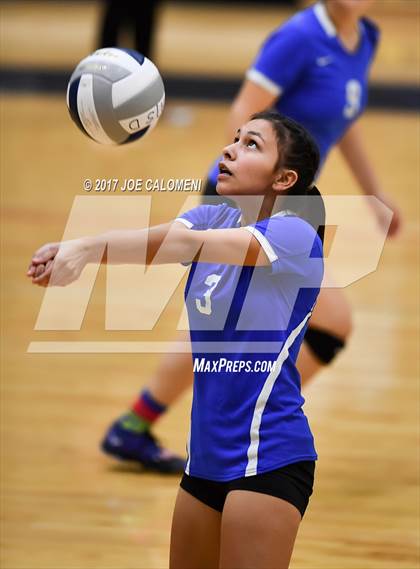 Thumbnail 1 in Brackenridge vs Lanier [Sidney] photogallery.