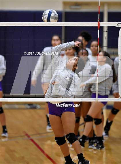 Thumbnail 2 in Brackenridge vs Lanier [Sidney] photogallery.