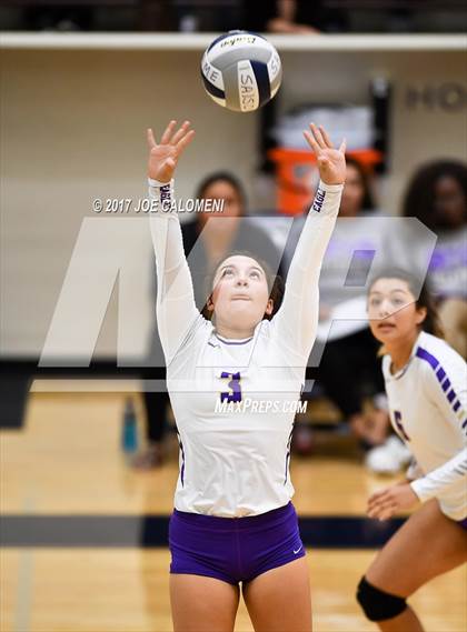 Thumbnail 3 in Brackenridge vs Lanier [Sidney] photogallery.