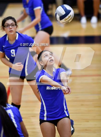 Thumbnail 2 in Brackenridge vs Lanier [Sidney] photogallery.