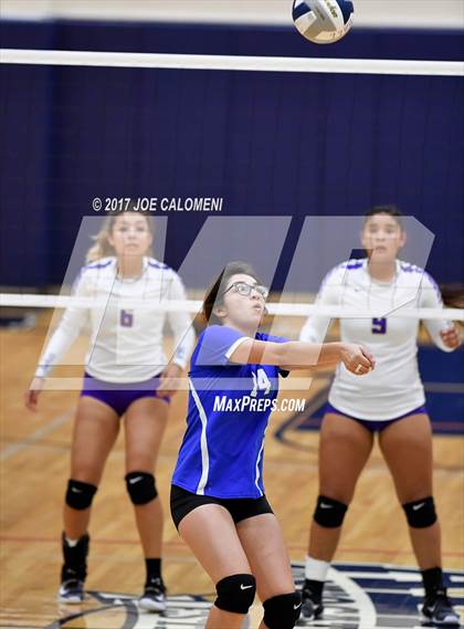 Thumbnail 1 in Brackenridge vs Lanier [Sidney] photogallery.