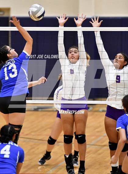 Thumbnail 3 in Brackenridge vs Lanier [Sidney] photogallery.