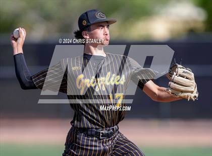 Thumbnail 3 in Galena vs South Medford (Coach Bob Invitational) photogallery.