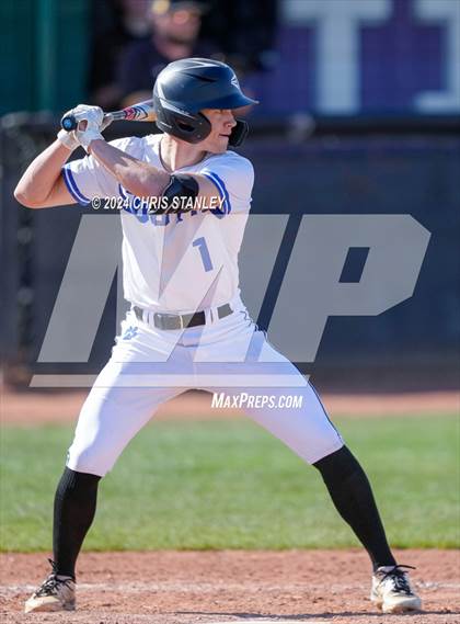 Thumbnail 3 in Galena vs South Medford (Coach Bob Invitational) photogallery.