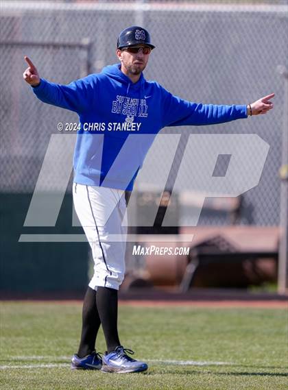 Thumbnail 1 in Galena vs South Medford (Coach Bob Invitational) photogallery.