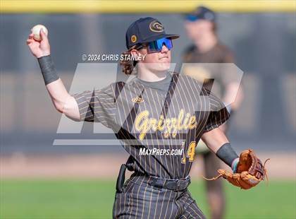 Thumbnail 1 in Galena vs South Medford (Coach Bob Invitational) photogallery.