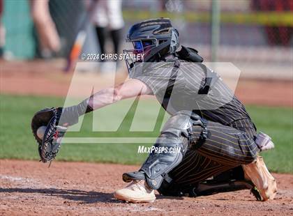 Thumbnail 3 in Galena vs South Medford (Coach Bob Invitational) photogallery.