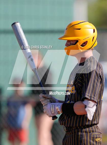 Thumbnail 1 in Galena vs South Medford (Coach Bob Invitational) photogallery.