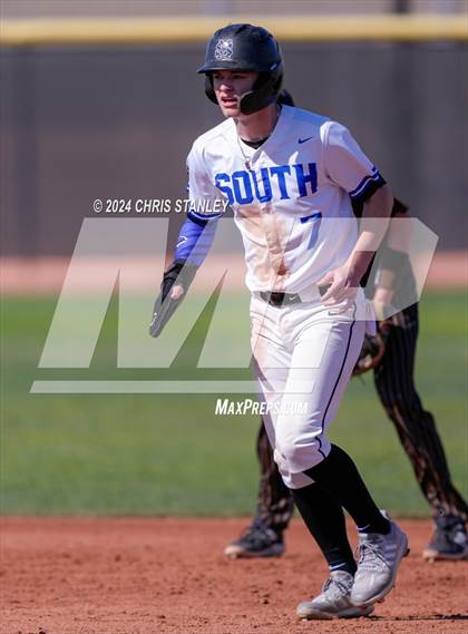 Thumbnail 3 in Galena vs South Medford (Coach Bob Invitational) photogallery.