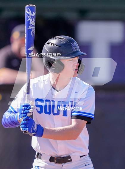 Thumbnail 2 in Galena vs South Medford (Coach Bob Invitational) photogallery.
