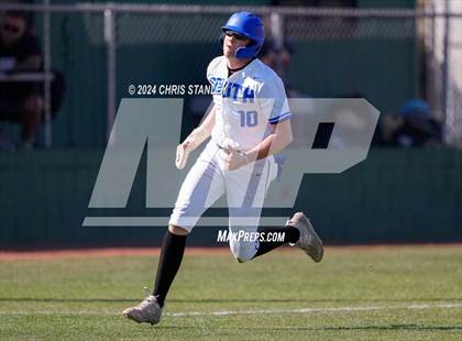 Thumbnail 3 in Galena vs South Medford (Coach Bob Invitational) photogallery.