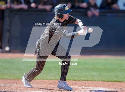 Thumbnail 3 in Galena vs South Medford (Coach Bob Invitational) photogallery.