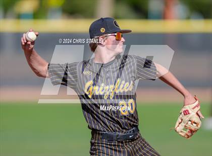 Thumbnail 1 in Galena vs South Medford (Coach Bob Invitational) photogallery.