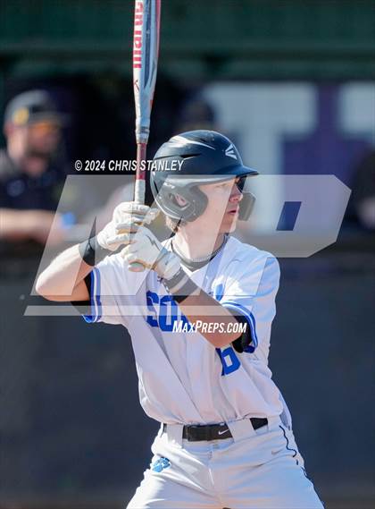 Thumbnail 3 in Galena vs South Medford (Coach Bob Invitational) photogallery.