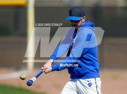 Thumbnail 2 in Galena vs South Medford (Coach Bob Invitational) photogallery.