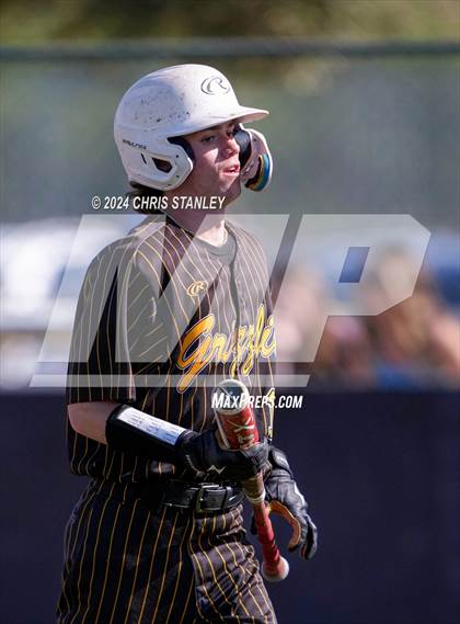 Thumbnail 2 in Galena vs South Medford (Coach Bob Invitational) photogallery.