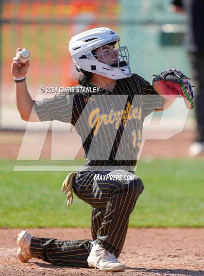 Thumbnail 1 in Galena vs South Medford (Coach Bob Invitational) photogallery.