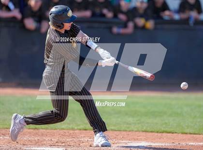 Thumbnail 1 in Galena vs South Medford (Coach Bob Invitational) photogallery.