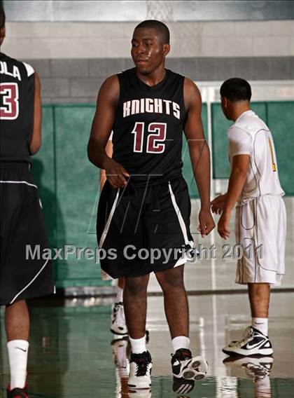 Thumbnail 2 in Sherman Oaks CES vs Huntington Park College-Ready Academy  (Tip-Off Classic) photogallery.