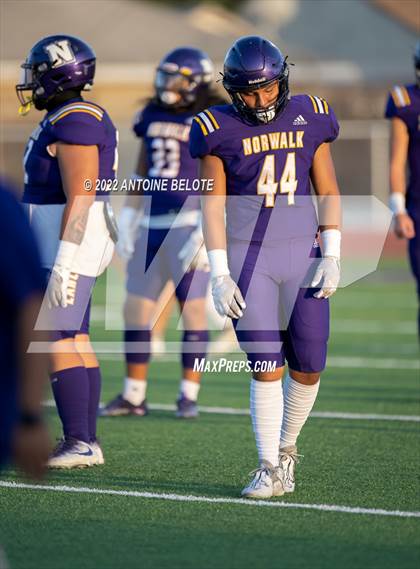 Thumbnail 3 in Glenn @ Norwalk photogallery.