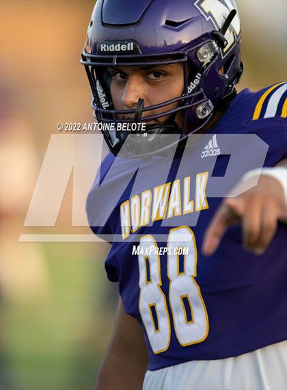 Thumbnail 2 in Glenn @ Norwalk photogallery.
