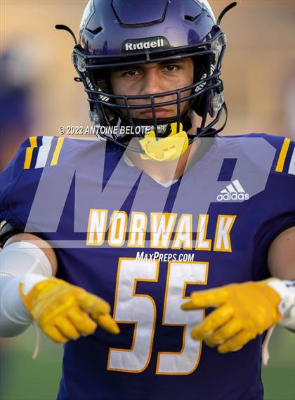 Thumbnail 3 in Glenn @ Norwalk photogallery.