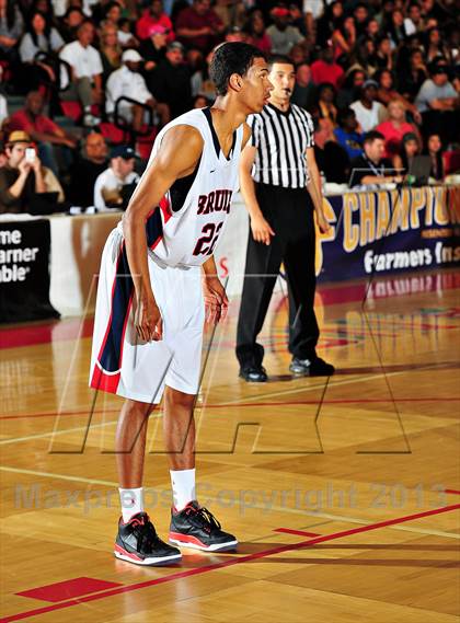 Thumbnail 3 in Bishop Montgomery vs. Pacific Hills (CIF SoCal Regional D4 Final) photogallery.