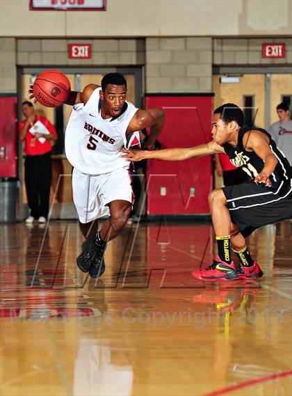 Thumbnail 1 in Bishop Montgomery vs. Pacific Hills (CIF SoCal Regional D4 Final) photogallery.