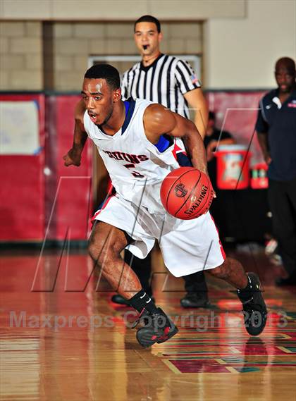 Thumbnail 1 in Bishop Montgomery vs. Pacific Hills (CIF SoCal Regional D4 Final) photogallery.
