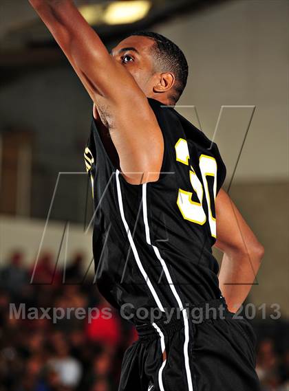 Thumbnail 3 in Bishop Montgomery vs. Pacific Hills (CIF SoCal Regional D4 Final) photogallery.