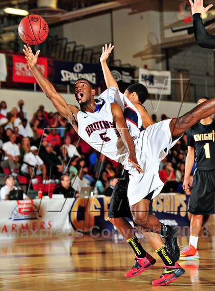 Thumbnail 2 in Bishop Montgomery vs. Pacific Hills (CIF SoCal Regional D4 Final) photogallery.