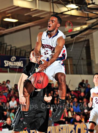 Thumbnail 3 in Bishop Montgomery vs. Pacific Hills (CIF SoCal Regional D4 Final) photogallery.