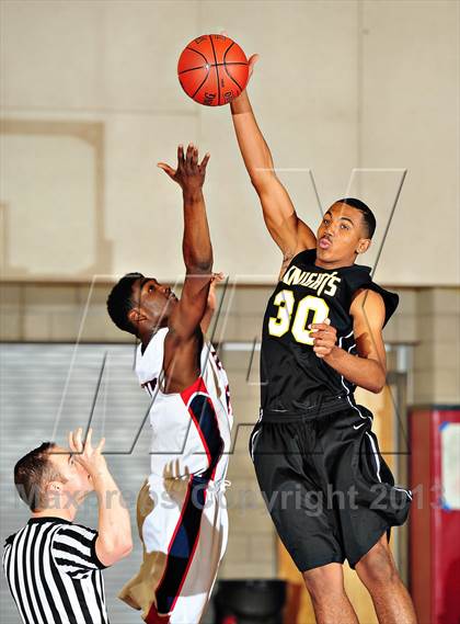 Thumbnail 2 in Bishop Montgomery vs. Pacific Hills (CIF SoCal Regional D4 Final) photogallery.