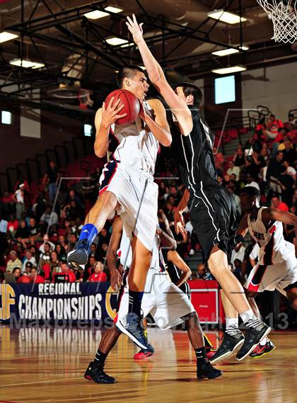 Thumbnail 3 in Bishop Montgomery vs. Pacific Hills (CIF SoCal Regional D4 Final) photogallery.