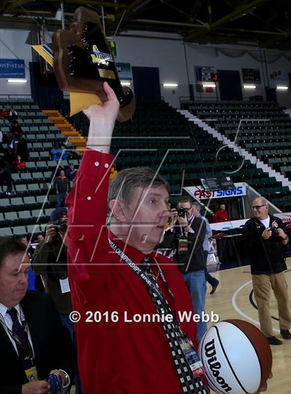 Thumbnail 3 in Olean vs. Marlboro (NYSPHSAA Class B Final) photogallery.