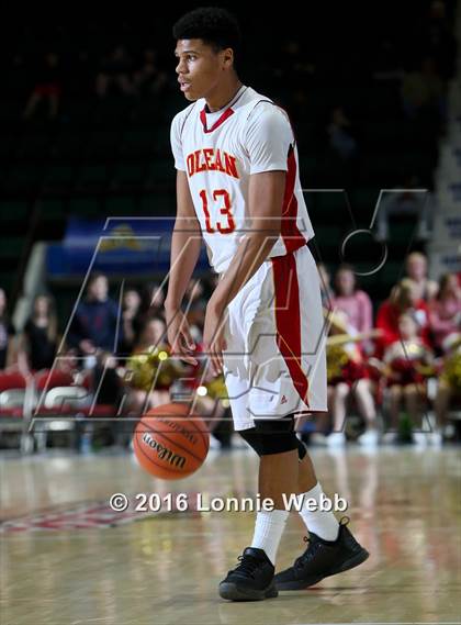 Thumbnail 2 in Olean vs. Marlboro (NYSPHSAA Class B Final) photogallery.