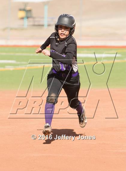 Thumbnail 1 in Gallup @ Miyamura photogallery.